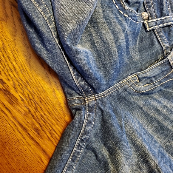 Miss me Jean's - Picture 2 of 9